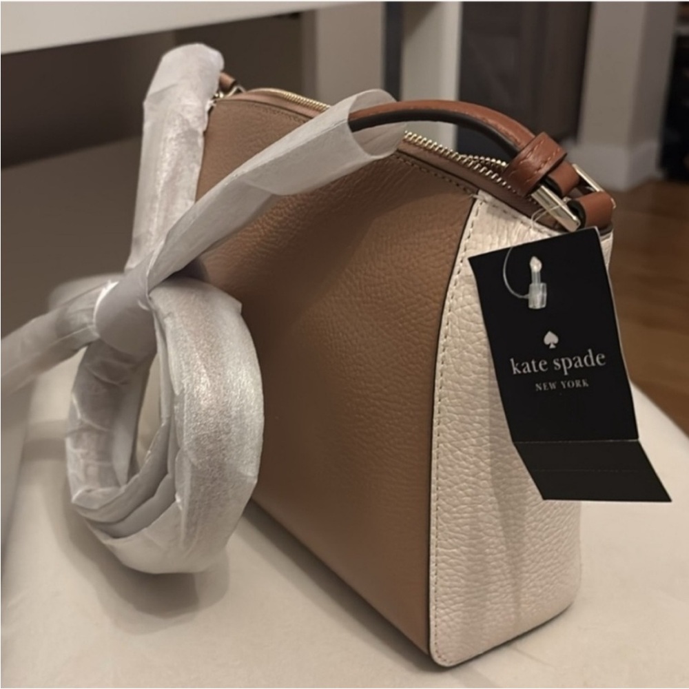 Kate Spade Monica
Leather Crossbody bag NWT
